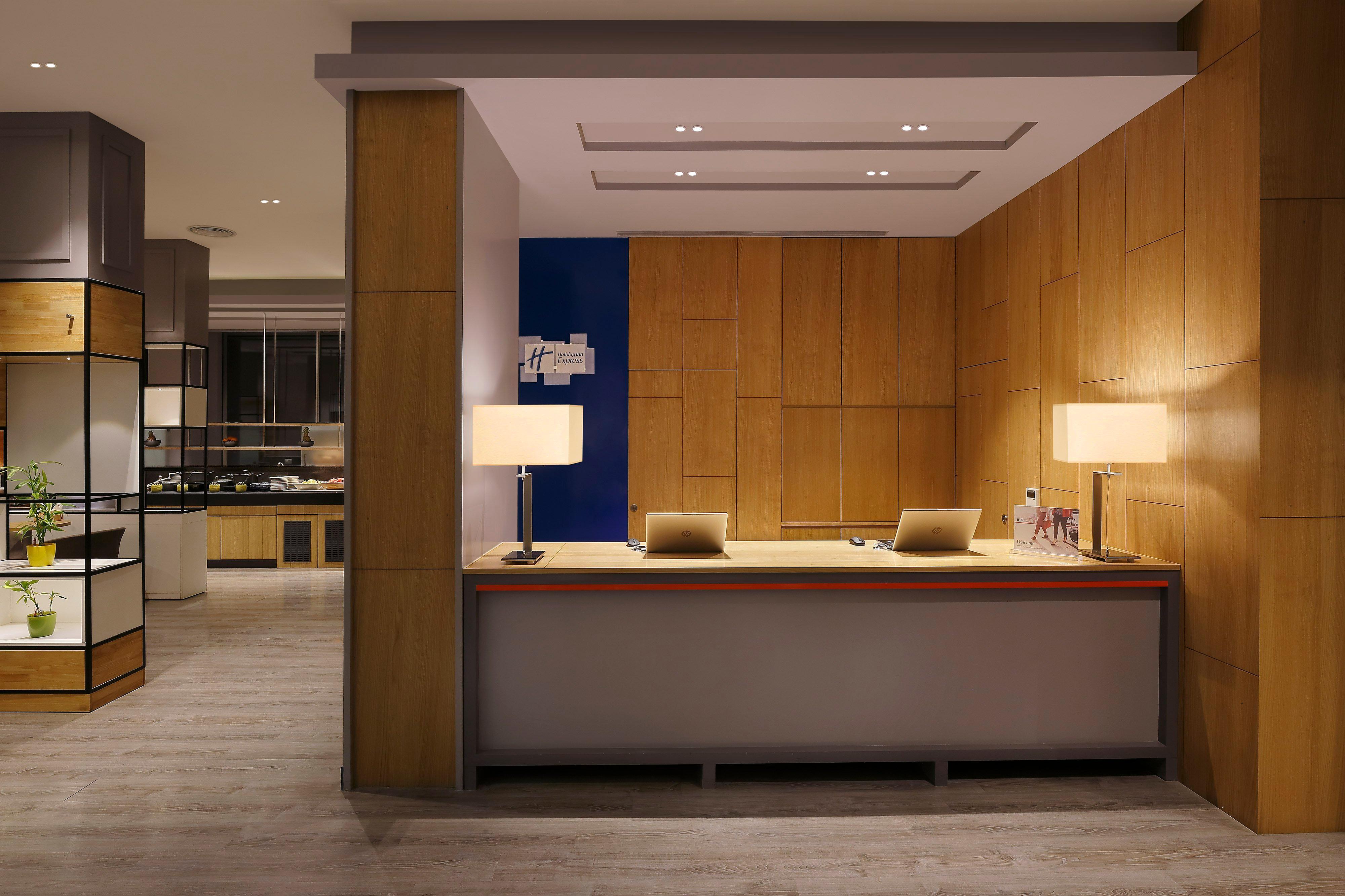 Holiday Inn Express Nashik Indira Nagar By Ihg Exterior photo