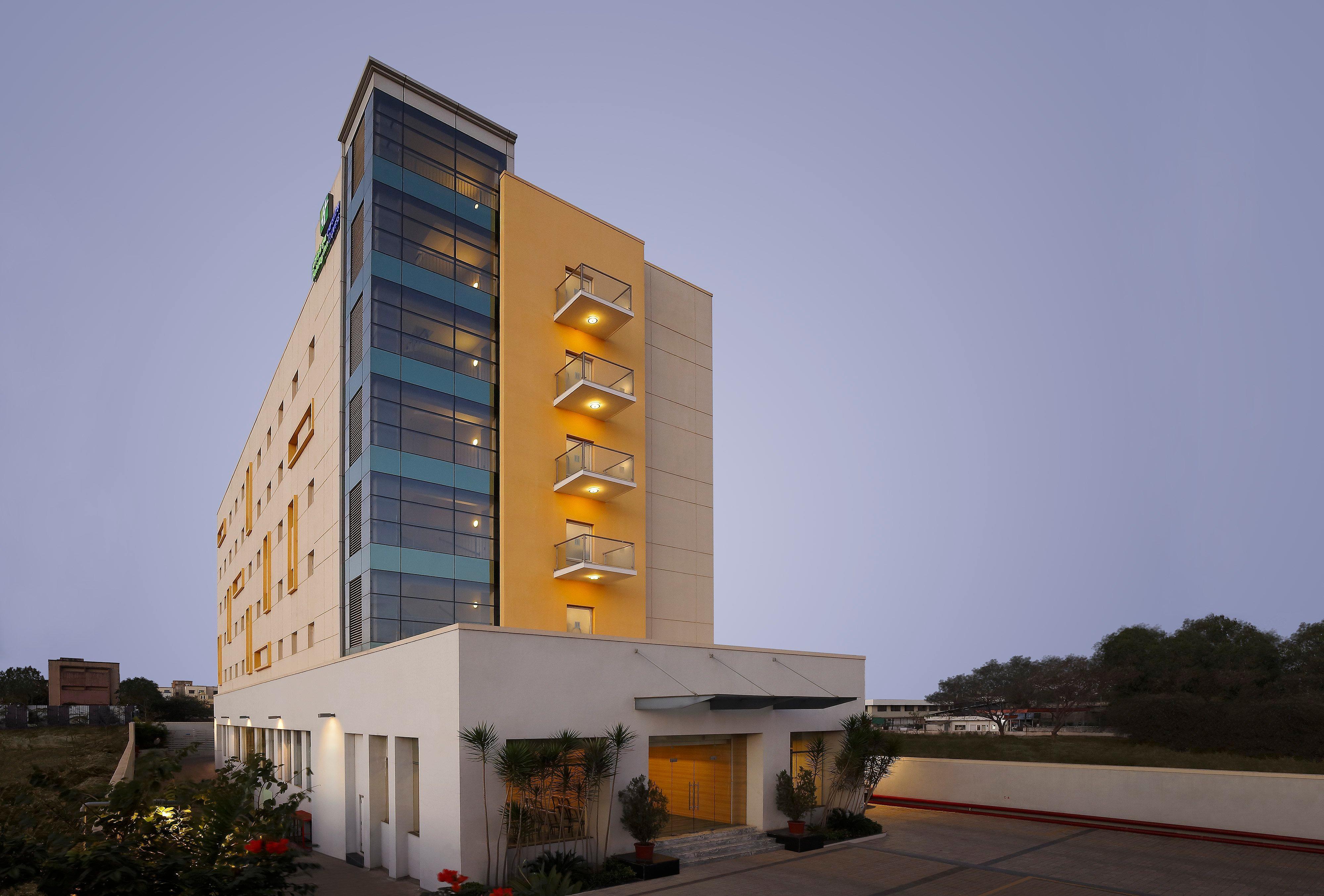 Holiday Inn Express Nashik Indira Nagar By Ihg Exterior photo