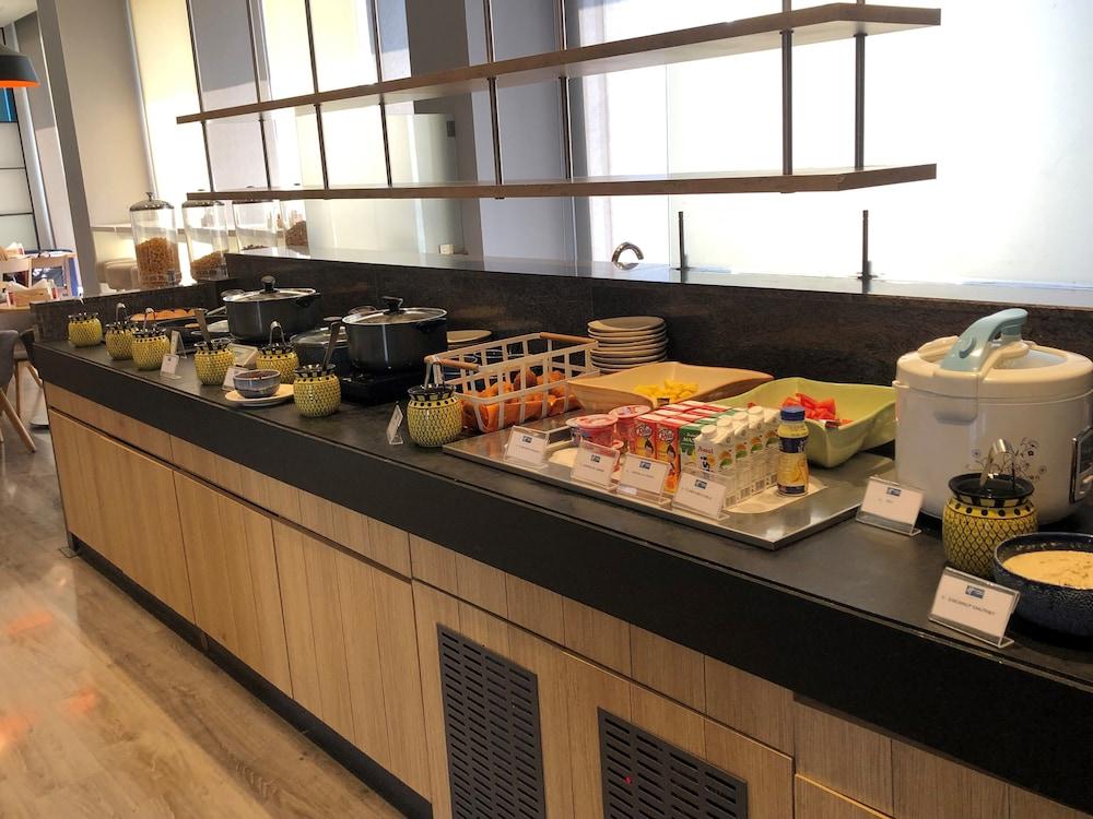 Holiday Inn Express Nashik Indira Nagar By Ihg Exterior photo